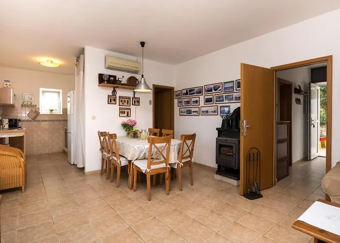 Katja سومارتين